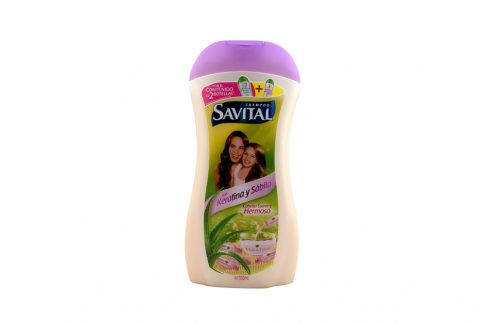 Shampoo Savital Con Keratina y Sábila Frasco Con 550 mL